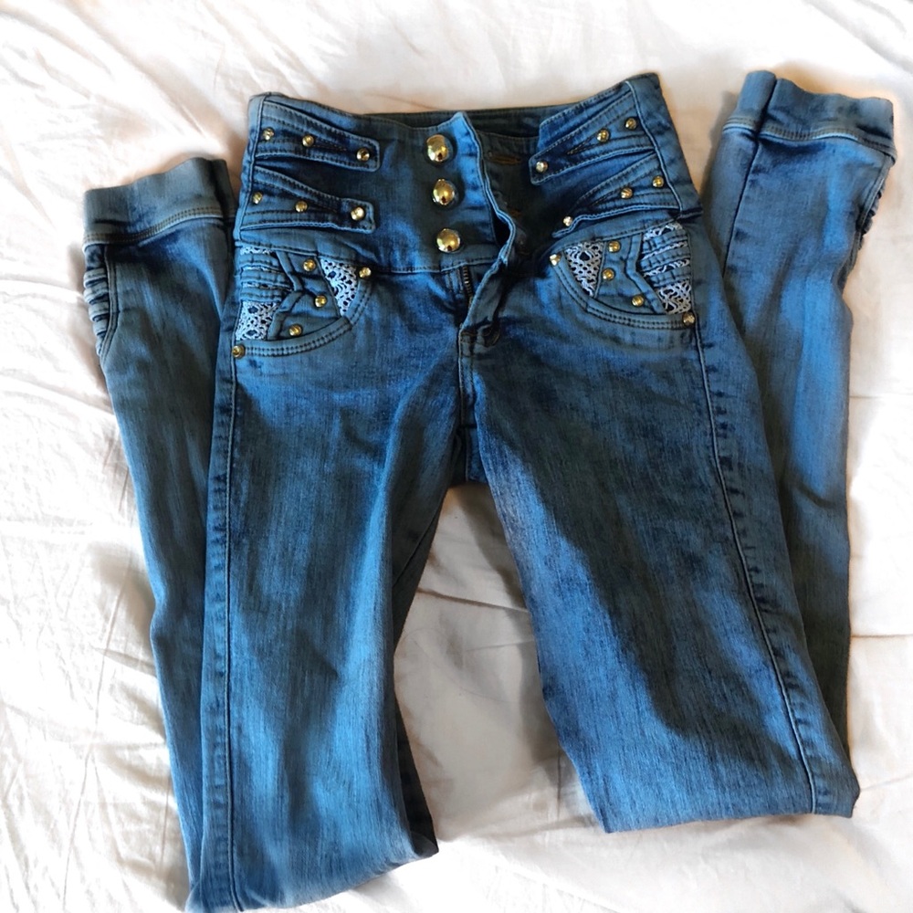 high waisted blue jeans